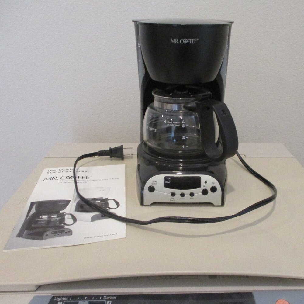 Mr. Coffee 4 Cup Coffee Maker  Black USED
